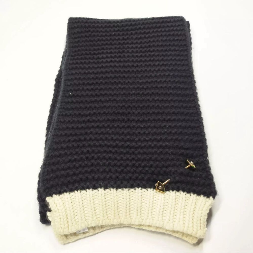 Louis Vuitton Black White Chunky Knit Cashmere Scarf Stole Muffler Shawl Pin